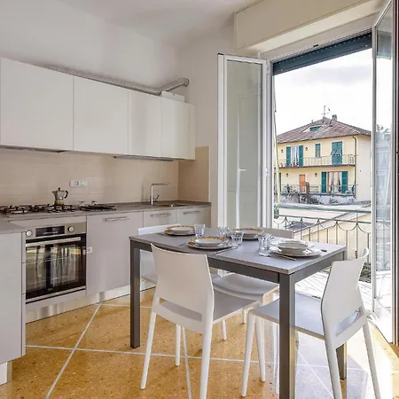 3 Bedroom Nice Apartment In Rapallo ראפאלו