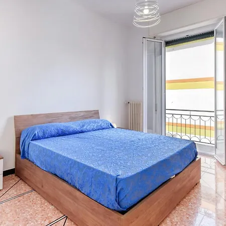 3 Bedroom Nice Apartment In Rapallo ראפאלו