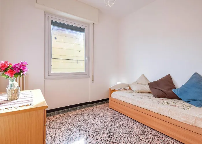 3 Bedroom Gorgeous In Apartman Rapallo